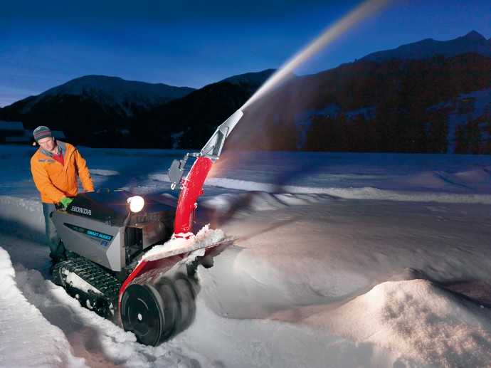 Die Schneefräse Honda HSL 2511 wurde für den professionellen Einsatz entwickelt und erbringt selbst in großen Höhen beeindruckende Schneeräumleistungen. | Foto: Honda