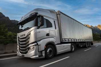 Iveco S-Way mit neuen Motoren und Sprachassistent