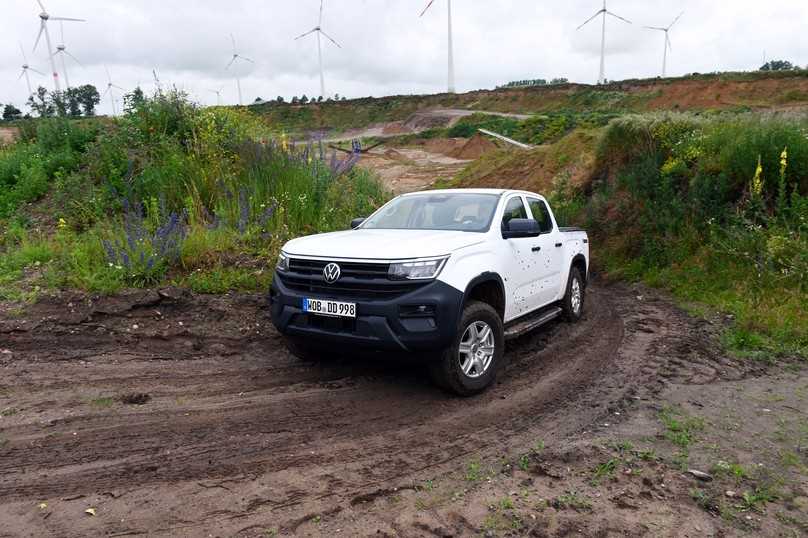 Mit 170 PS und 405 Nm aus 2,0 Liter Hubraum ist der  Amarok als drittstärkster Pickup im Test unterwegs. | Foto: Frank Hausmann