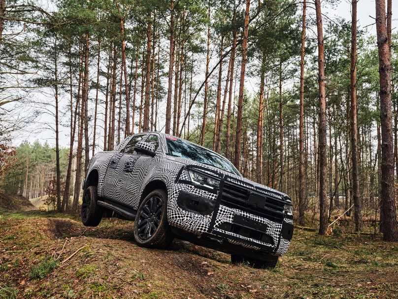 VW Amarok: Verringerte Karosserieüberhänge lassen den Pick-up noch souveräner durchs Gelände wühlen. | Foto: VW Nutzfahrzeuge