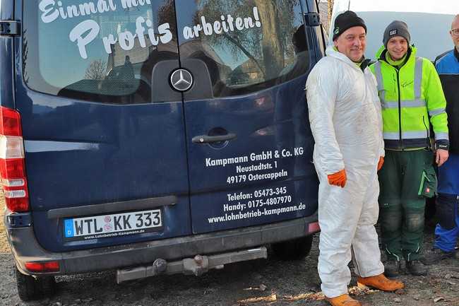 Arnd Kampmann (links) – GF der Kampmann GmbH & Co. KG setzt die Sanierungskonzepte von Gemeinden um. | Foto: Jung Pumpen GmbH