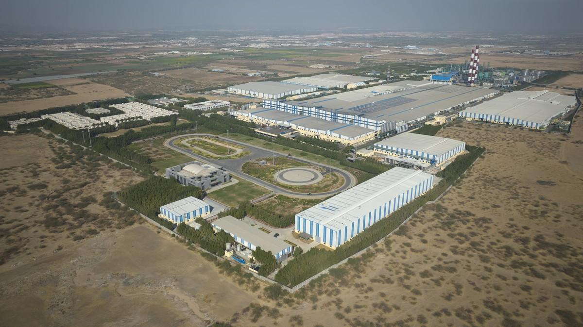 BKT-Fabrik in der Wüste von Gujarat: Erstaunlich grün dank über 100.000 Pflanzen. | Foto: BKT