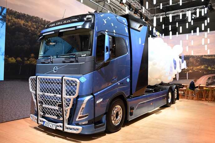 Volvo FH mit Fuel Cell Electric-Antrieb | Foto: QUATEX