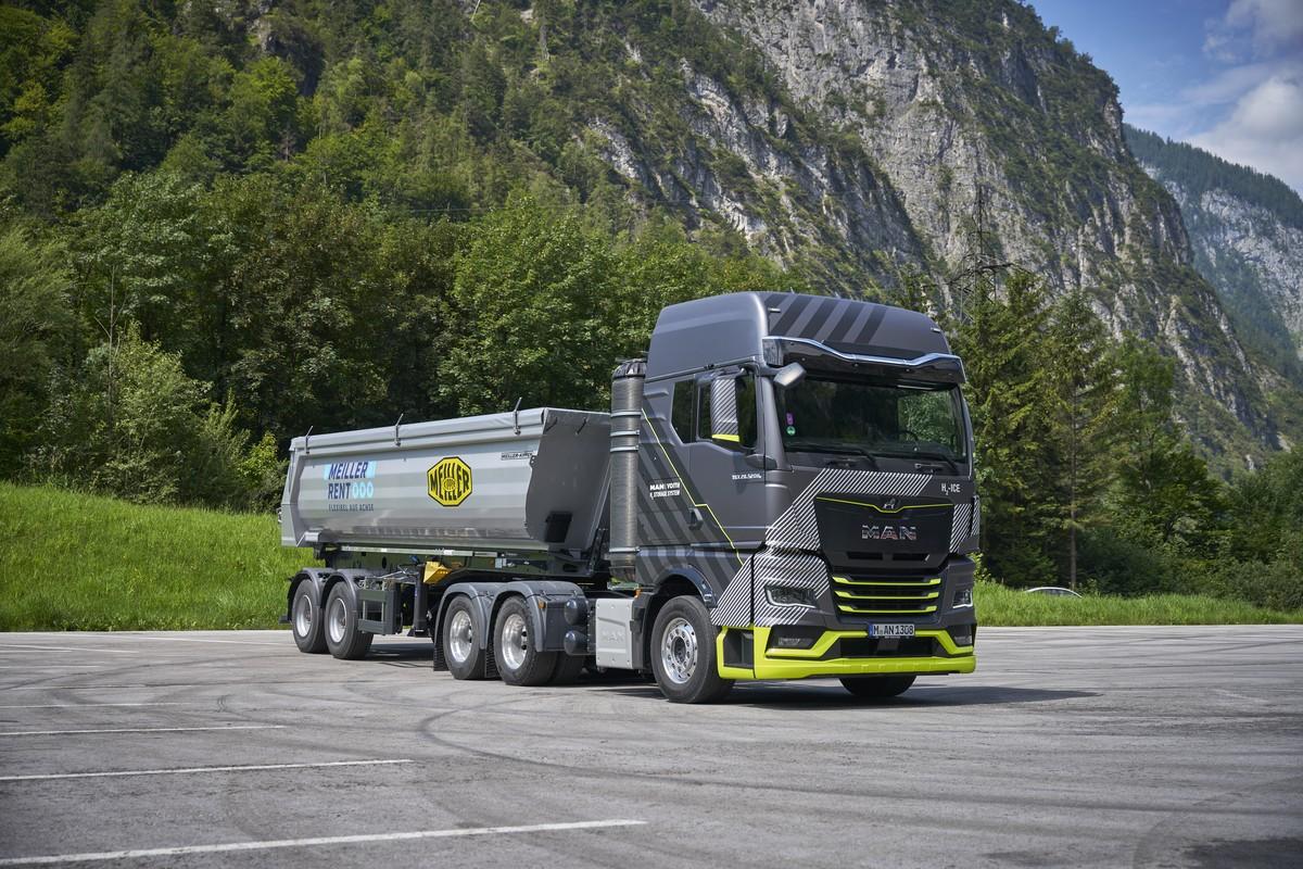 Überraschung in Tirol: MAN präsentierte der Fachpresse als erster Lkw-Hersteller einen Truck mit Wasserstoffverbrenner. | Foto: MAN Truck & Bus