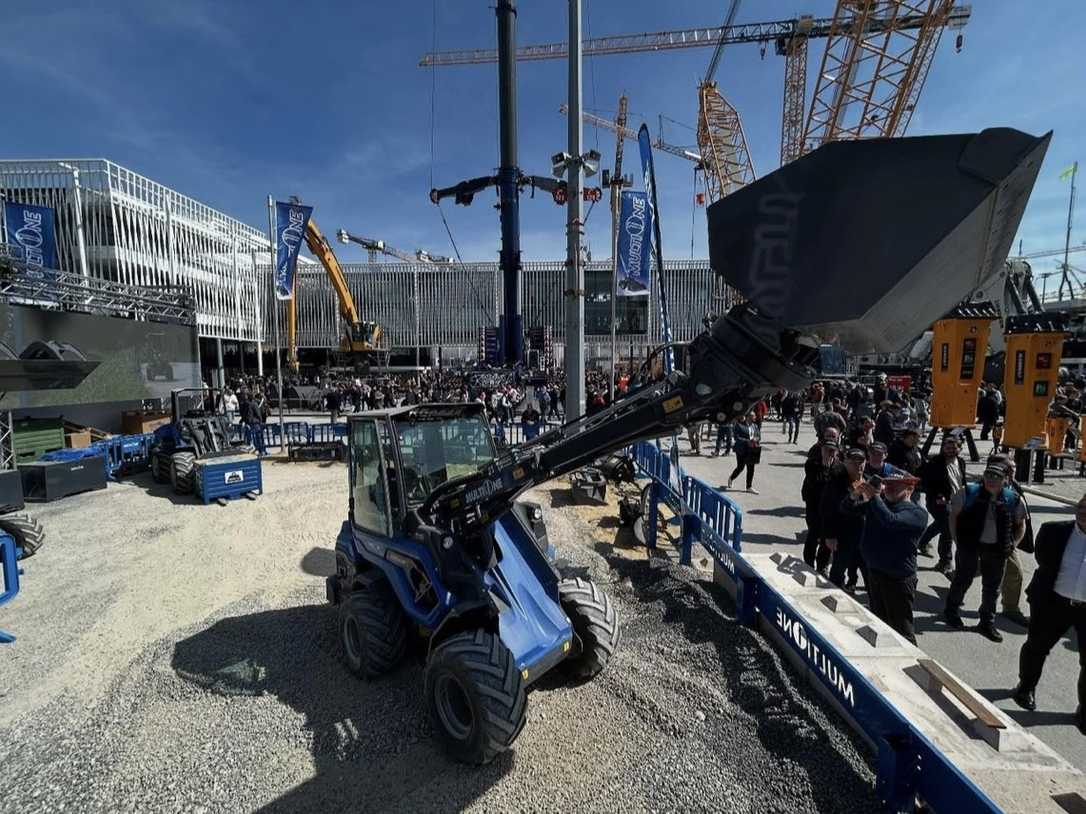 Demopark 2025: Multione und Kinkshofer mit 5.3 iD, 8.4 TurboS, 8er- und 11er-Serie Demopark 2025: Multione und Kinkshofer mit 5.3 iD, 8.4 TurboS, 8er- und 11er-Serie