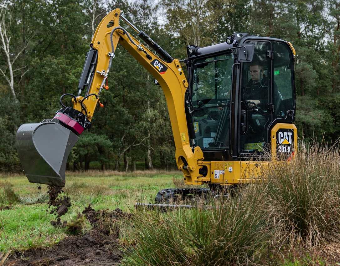 Für Baustelle und Straßenrand vier Bagger-Löffel von Holp