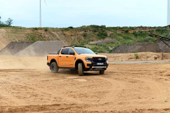 Im Ford Ranger leistet das 2,0-Liter-Triebwerk dank Common-Rail und Bi-Turbolader satte 205 PS. | Foto: Frank Hausmann