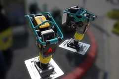 Vibrationsplatten und Stampfer mit neuem E-Motor