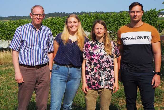 Das „GardenUp"-Team der Hochschule Geisenheim: Kai Sparke (von links), Luisa Pizzini, Mira Lehberger und David Weinrich. | Foto: Hochschule Geisenheim