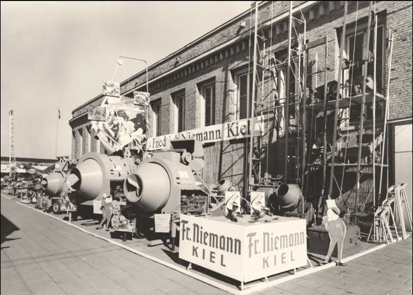 Messepräsenz gehörte für FN immer mit zum Erfolgsrezept, wie das Foto von einer Nordbau aus den frühen 1970er Jahren zeigt. | Foto: F. Niemann