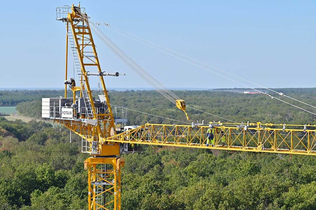 bauma 2025: Debüt für Verstellauslegerkran von Potain