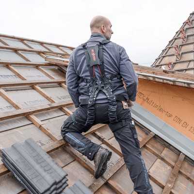 Neues Exoskelett für Dachdecker