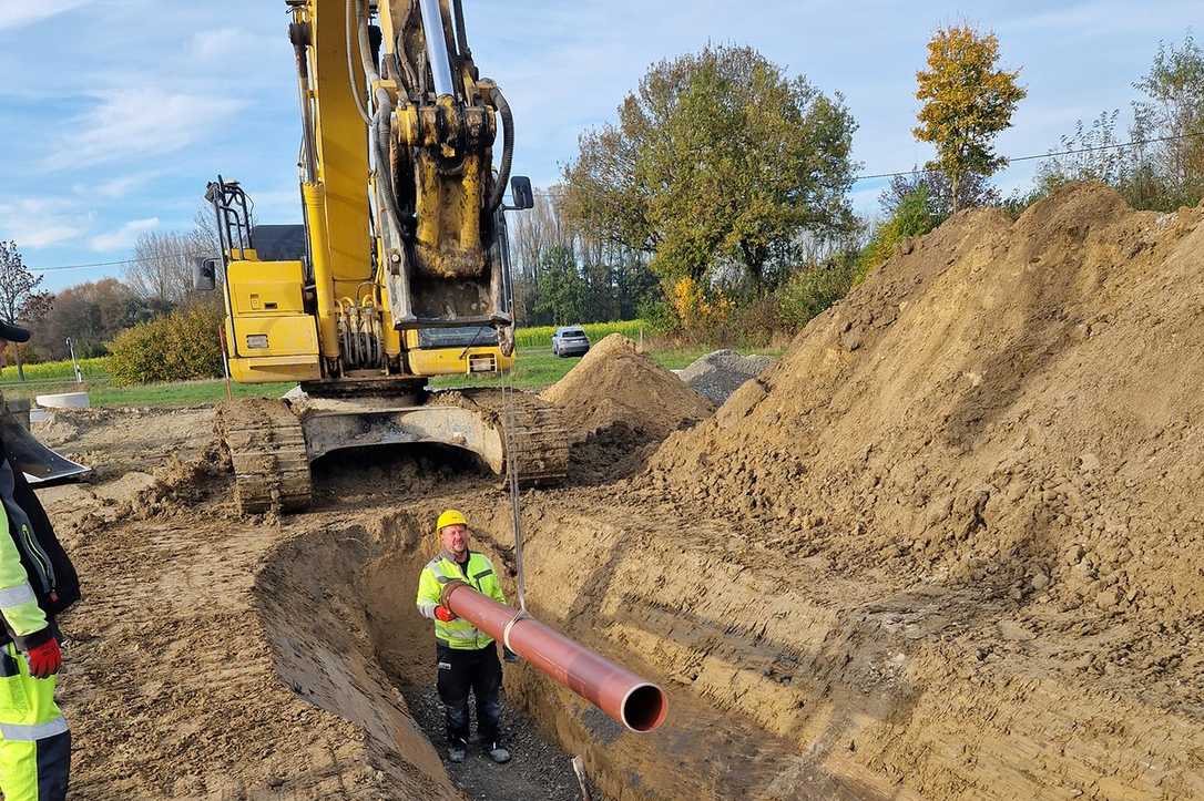 Effiziente Kanalverlegung in Oelde: HS-Kanalrohre für Neubaugebiet Weitkamp II Effiziente Kanalverlegung in Oelde: HS-Kanalrohre für Neubaugebiet Weitkamp II