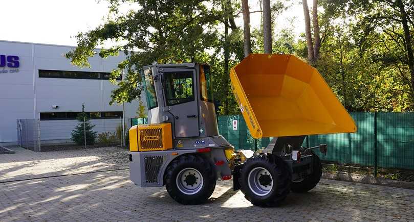 Paus Rundmuldenkipper AKR 9060: Kompakte Abmessungen ermöglichen einfaches Rangieren, und der serienmäßig drehbare Fahrerstand erspart unnötige Wendemanöver. | Foto: Paus
