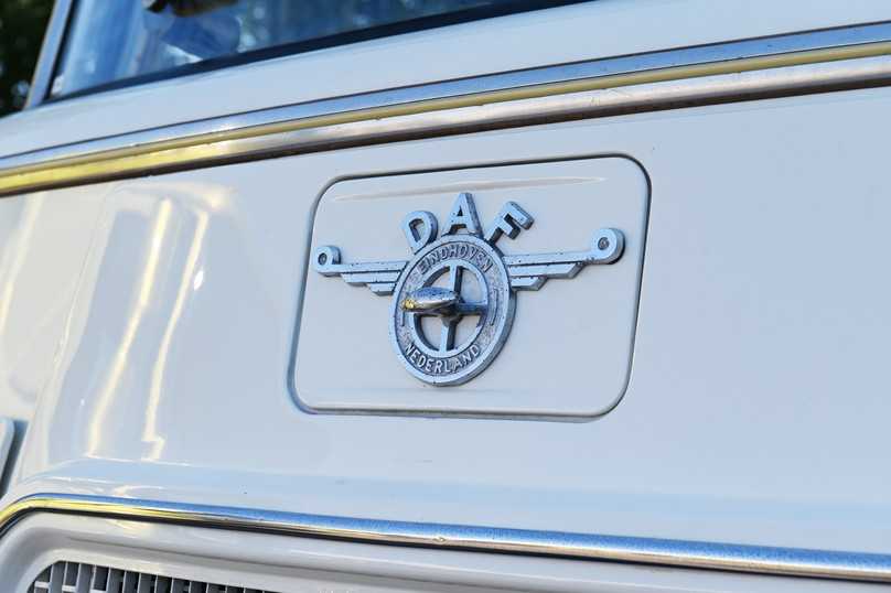 Lkw-Legende: Das alte DAF-Logo am A 1902 DS erinnert an längst vergangene Tage. | Foto: QUATEX