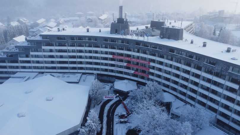 So tief verschneit wie im Januar 2023 wird das Seminarhotel in Willingen in diesem Jahr voraussichtlich nicht sein. Die über 1.000 erwarteten Seminargäste werden es bei der Anreise danken. | Foto: VDBUM