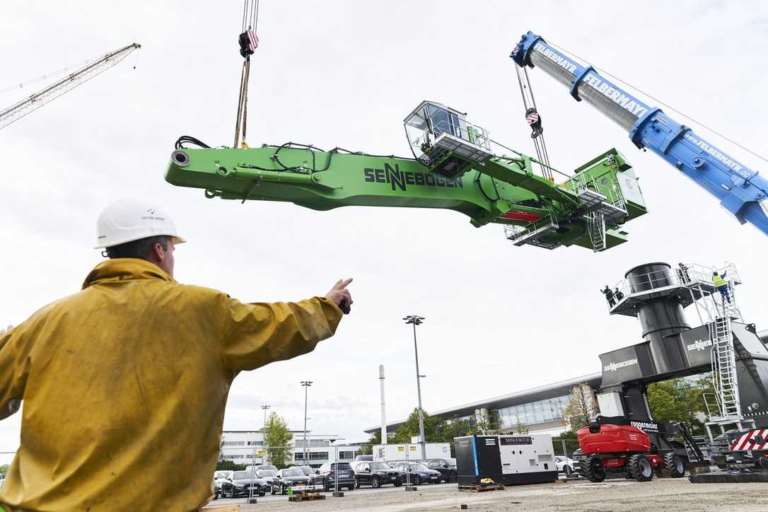 Aufbau der bauma 2022: Vorbereitungen auf dem Messegelände in der Bildergalerie