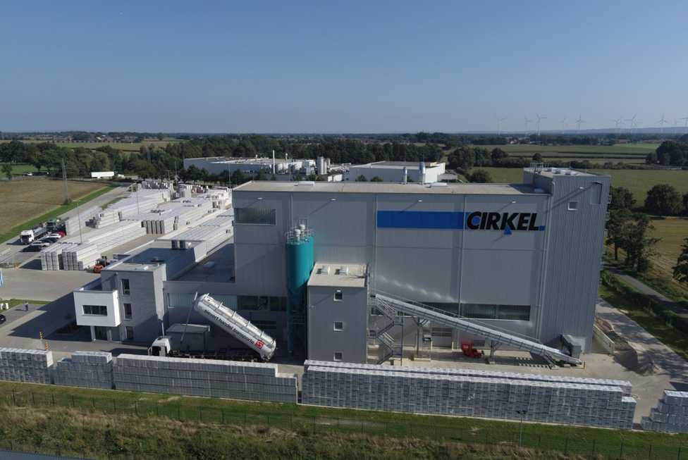 Baustoffindustrie: Cirkel nimmt modernstes Kalksandsteinwerk Europas in Betrieb