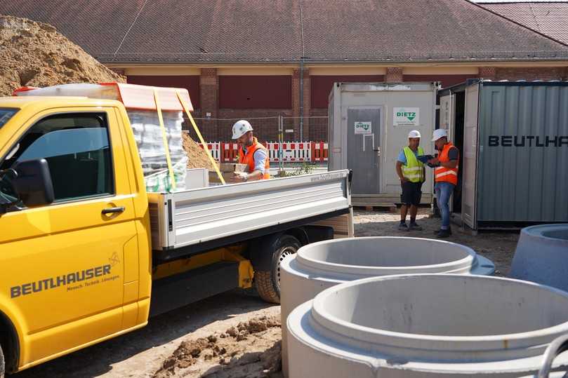 Zur Nachbestückung liefert Beutlhauser die Verbrauchsartikel direkt auf die Baustelle. | Foto: Beutlhauser