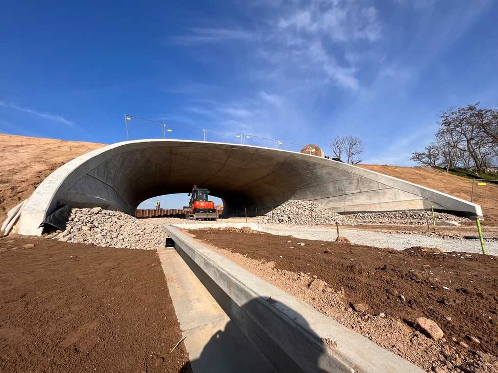 BUGA Mannheim 2023: Fahrradtunnel mit Alkus-Schalungsplatte realisiert