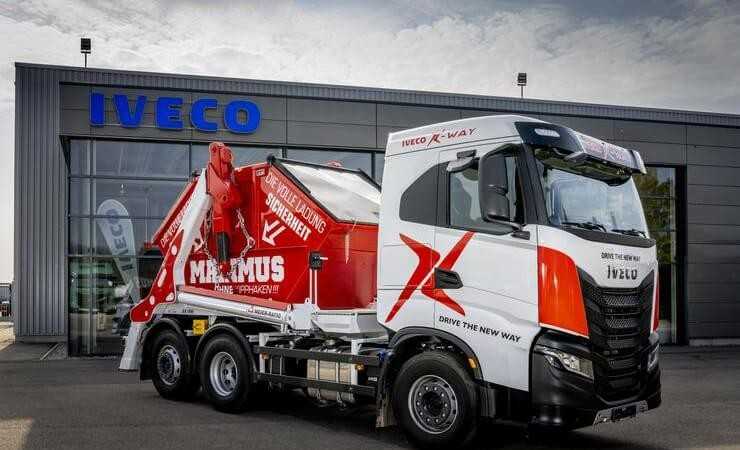 Iveco X-Way Absetzkipper neu im „Order & Drive“-Programm