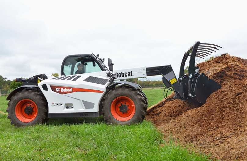 Die Bobcat-Greiferschaufel beseitig mühelos Schrott, Abfälle, Schnittgut und andere Materialien. | Foto: Bobcat