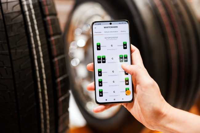 Digitaler Reifen-Assistent: Per App auf dem Handy kennen Anwender immer den aktuellen Zustand ihrer Lkw-Reifen. | Foto: Continental AG