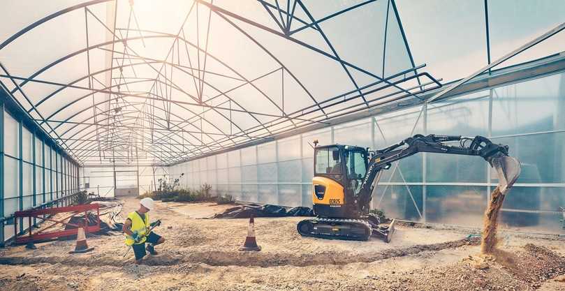 Zu den Aufgaben in Cornwall gehörte auch der Bau einer 10.000 Quadratmeter großen Gärtnerei mit Außenanlagen. | Foto: Volvo CE