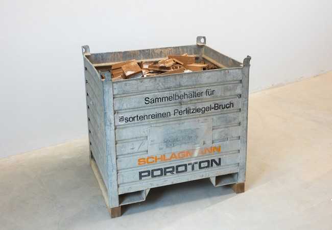 Aus den 2000 Container-Ladungen Ziegel-Recycling-Material könnte Schlagmann Poroton rund 200.000 Ziegel pro Jahr herstellen. | Foto: Schlagmann Poroton