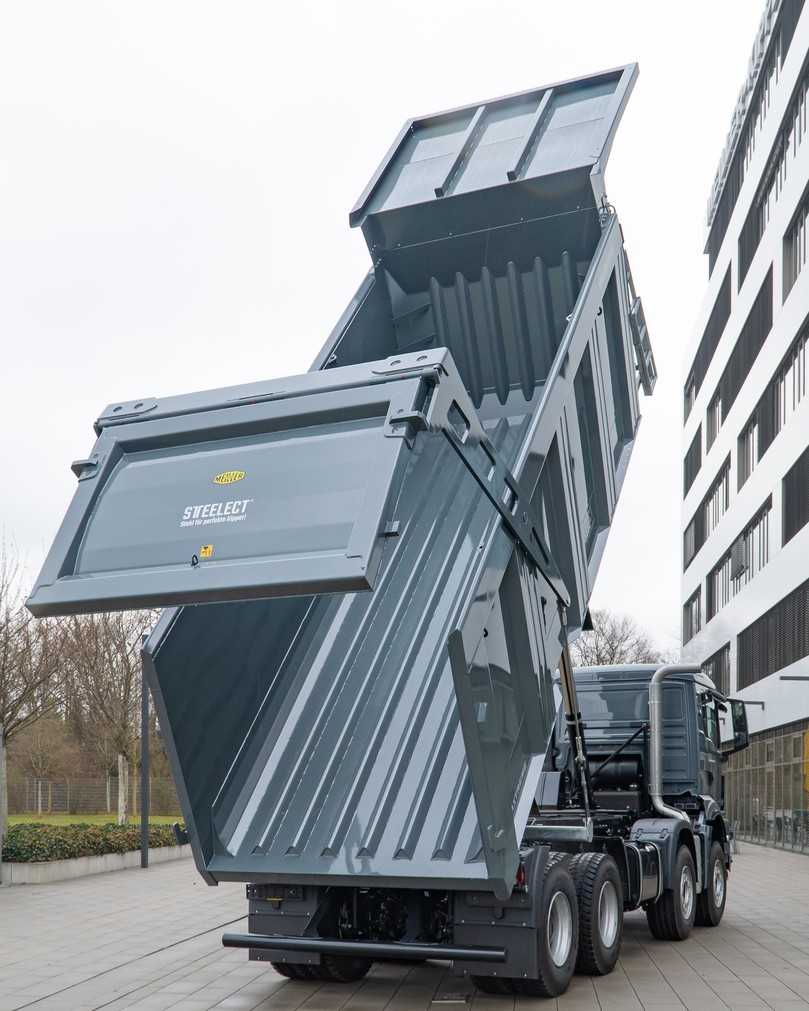 Die eckige Mulde mit geraden Bordwänden des H436 vergrößert das Ladevolumen bei gleicher Fahrzeuglänge. | Foto: Meiller Die eckige Mulde mit geraden Bordwänden des H436 vergrößert das Ladevolumen bei gleicher Fahrzeuglänge. | Foto: Meiller