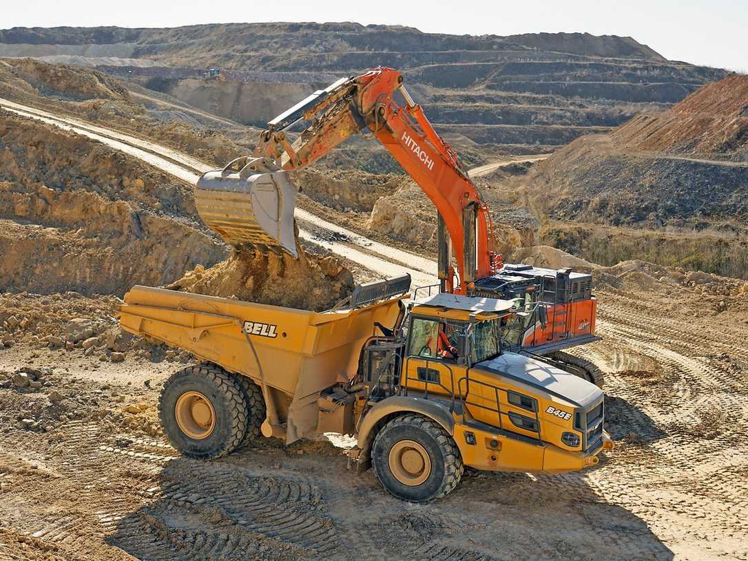 Bell B45E 4x4 Muldenkipper überzeugt im Abraumtransport bei Ostrauer Kalkwerken Bell B45E 4x4 Muldenkipper überzeugt im Abraumtransport bei Ostrauer Kalkwerken