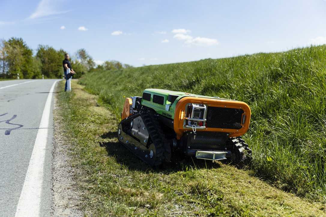 Vogt zeigt neue Mulchraupe auf Demopark Vogt zeigt neue Mulchraupe auf Demopark