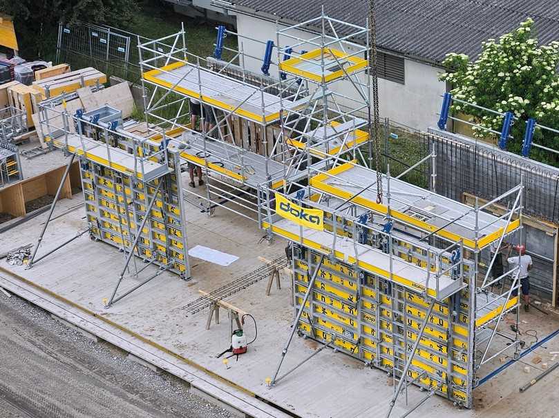 Die neue zentrale Vormontageeinheit "LeanForm" spart Zeit und Transportwege. | Foto: Doka