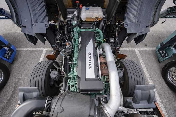 Der hochgezüchtete Turbo-Compound-Dieselmotor im FH500 I-Save will es den anderen zeigen. | Foto: Quatex