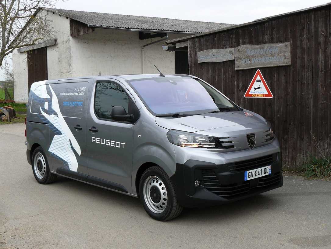 Peugeot E-Expert: Der Elektrotransporter mit neuen Funktionen und modernem Design