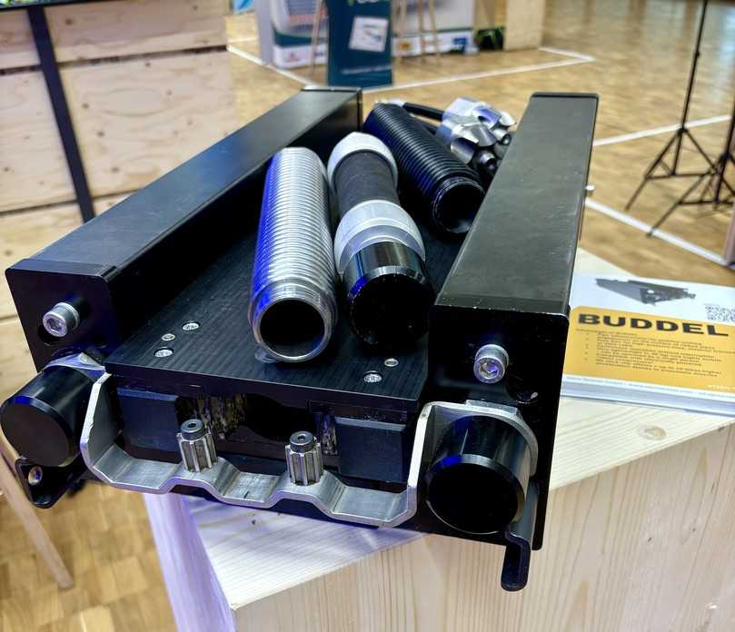 Buddel-System mit kurzem Vortriebsrohr und pneumatischen Muskel | Foto: Stern Technic Buddel-System mit kurzem Vortriebsrohr und pneumatischen Muskel | Foto: Stern Technic