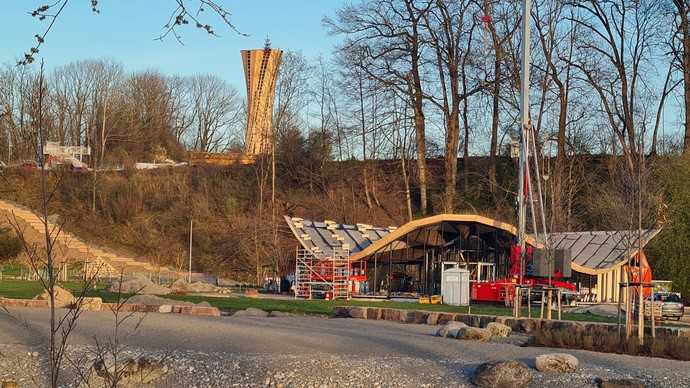 Zwei experimentelle Bauten auf dem Landesgartenschaugelände in Wangen: Turm und Pavillon. | Foto: LGS Wangen/Prüss