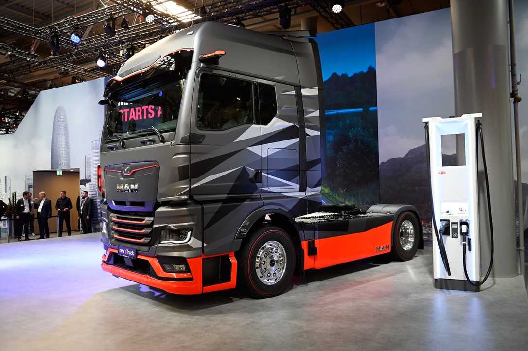 E-Lkw: MAN zeigt batterieelektrischen eTruck als Prototyp