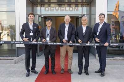 Develon-Standort in Mannheim feierlich eröffnet