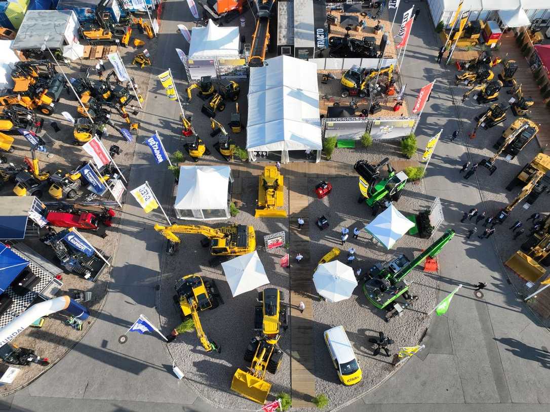 Nordbau 2025: Schlüter für Baumaschinen präsentiert Neuheiten und digitale Lösungen Nordbau 2025: Schlüter für Baumaschinen präsentiert Neuheiten und digitale Lösungen