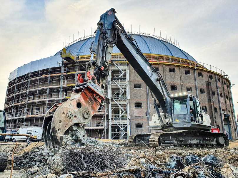 Mit 550 Liter Öldurchfluss pro Minute ist Hochleistung beim Abbruch garantiert (hier: Pulverisierer). | Foto: Lehnhoff Hartstahl GmbH