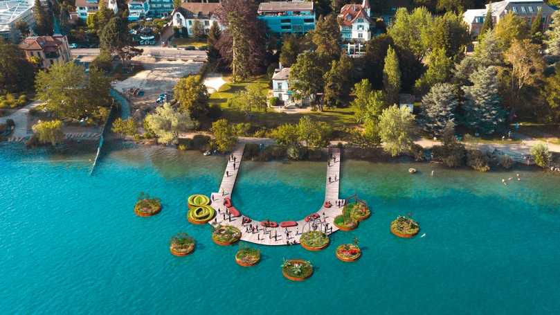 Der Schwimmende Garten ist einer von insgesamt vier Schaugärten auf dem Wasser auf der Landesgartenschau Überlingen. | Foto: Dreiseitl consulting