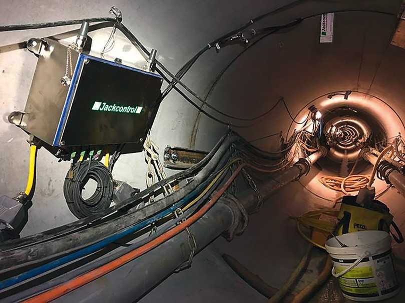 An die beliebig im Tunnel anzuordnenden Datenboxen des Systems können nicht nur Ausrüstungen von Jackcontrol und VMT angeschlossen, es lassen sich über entsprechende Schnittstellen auch Drittsysteme integrieren. | Foto: Jackcontrol