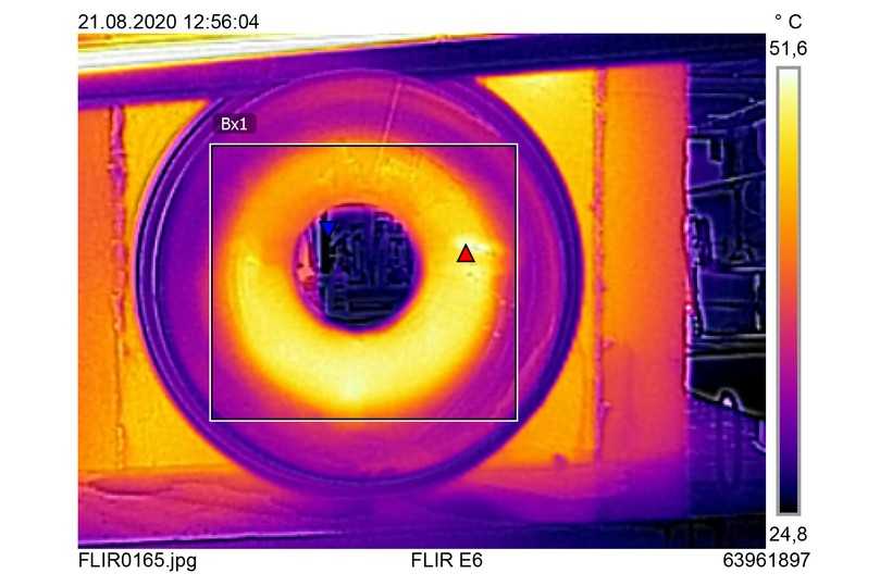 In einer zweiten Versuchsreihe heizten die Gutachter das FABEKUN-Rohr von innen auf und hielten die Ergebnisse ebenfalls mit einer Wärmebildkamera fest. | Foto: Gebr. Fasel Betonwerk