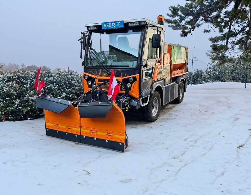 Kommunalfahrzeug eBoki beim Testeinsatz im Winterdienst. | Foto: Reform