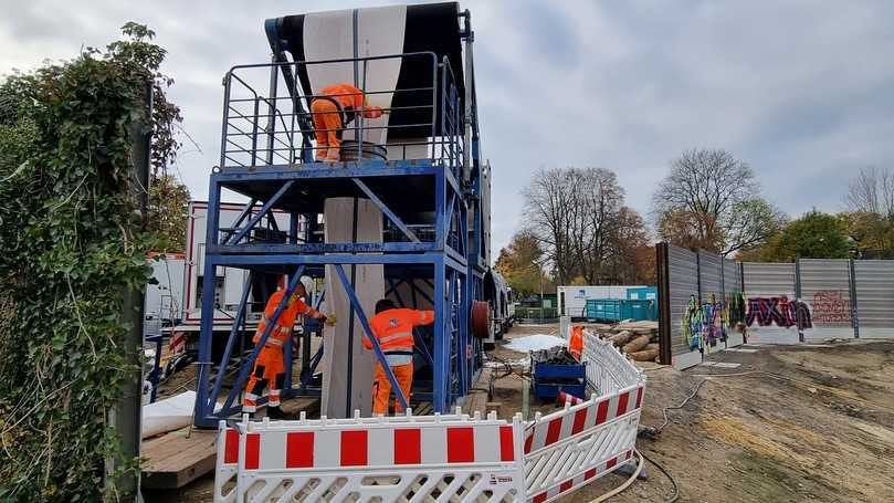 Zu den Herausforderungen dieser Maßnahme gehörten die beengten Platzverhältnisse auf der Baustelle. | Foto: Aarsleff