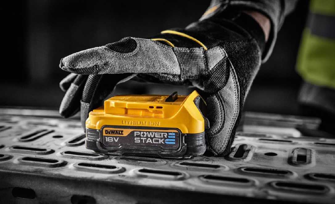 BAU 2023: Dewalt zeigt neue Akku-Technologie für Profi-Werkzeuge