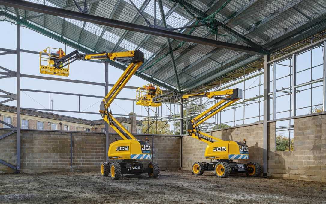 Elektro-Baumaschinen: Neue Arbeitsbühnen von JCB als Stromer oder Hybrid