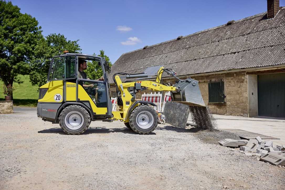 Neue Wacker Neuson Radlader WL250 und WL750 bieten Komfort und Effizienz