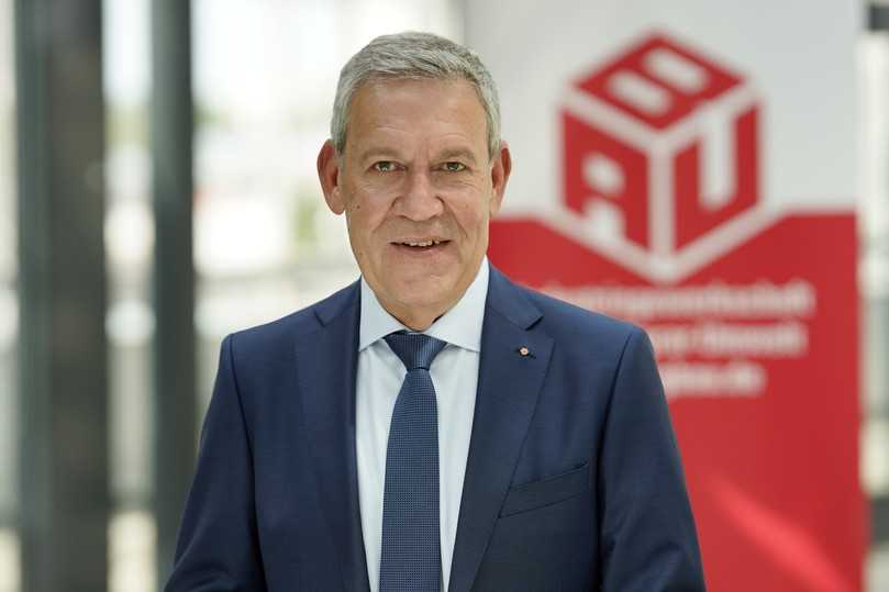 "Eine gute Work-Life-Balance wird für viele Beschäftigte immer wichtiger, deshalb sind auch wir bestrebt, noch flexiblere Arbeitszeitmodelle zu kreieren." IG Bau-Bundesvorssitzender Robert Feiger | Foto: B_I MEDIEN